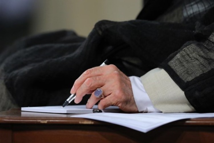 پیام رهبر معظم انقلاب در پی شهادت سفیر ایران در یمن