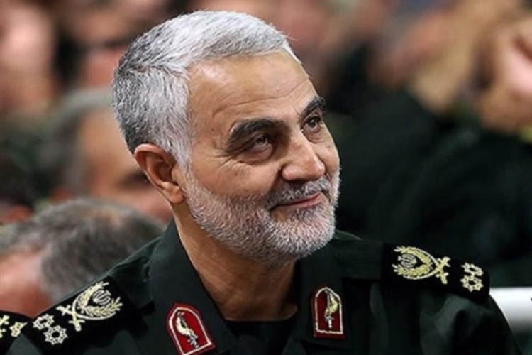 محبوبیت جهانی شهید سلیمانی با اعمال سلیقه از بین نمی‌رود/ هشتگ "Hero" ترند جهانی شد