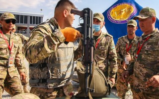 تصاویر/مسابقات نظامی " اربابان سلاح"