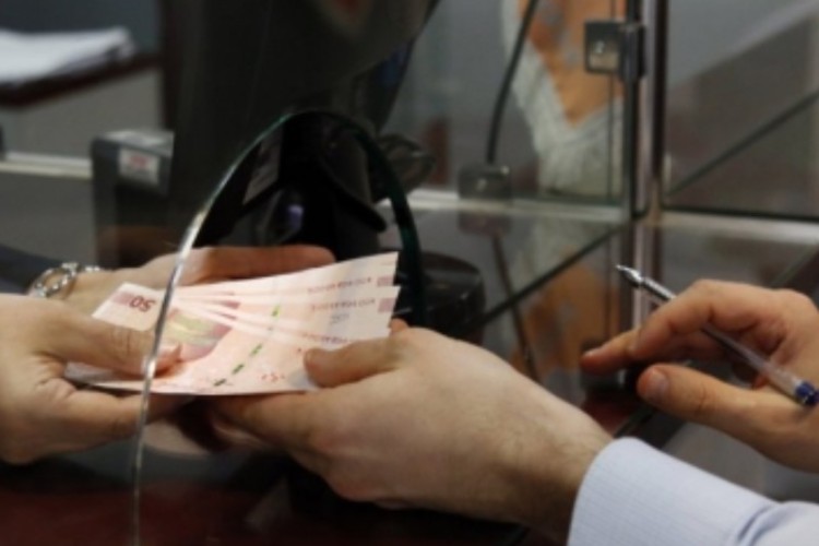 برداشت در سامانه های بانکی افزایش یافت