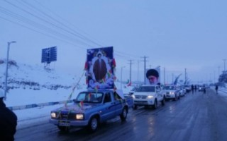 برگزاری رژه موتوری استقبال از تمثال امام راحل در هوای برفی ایلام