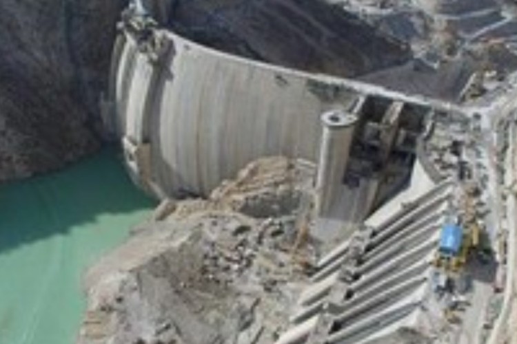 40 درصد حجم مخازن سدهای ایلام خالی است