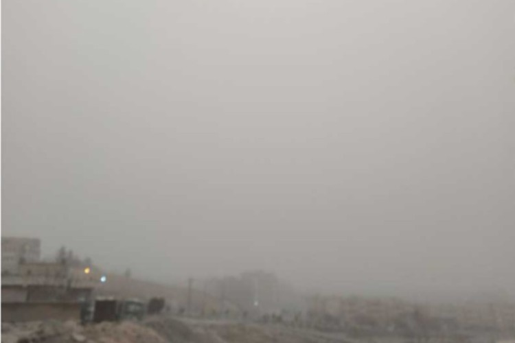 تداوم وضعیت گرد و غبار در ایلام تا امشب