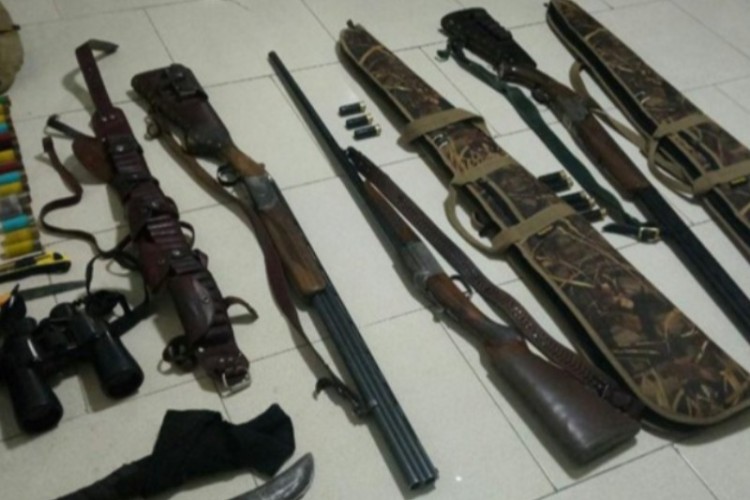 شناسایی و دستگیری 5 باند فروش سلاح و مهمات در ایلام