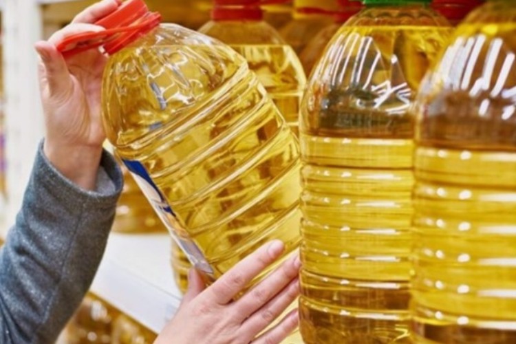 مرغ، روغن و برنج به اندازه کافی هست