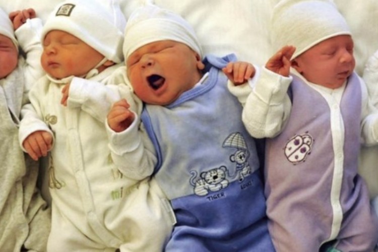 بانک های ایلام موظف به پرداخت تسهیلات فرزندآوری شدند