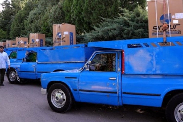 اهدا 350 سری جهیزیه به نوعروسان نیازمند ایلامی