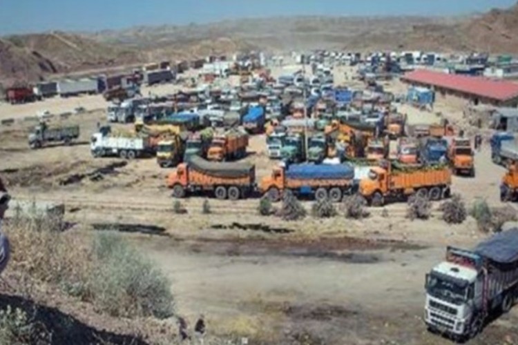 فعالیت تعاونی‌های مرزنشین استان ایلام رونق می گیرد