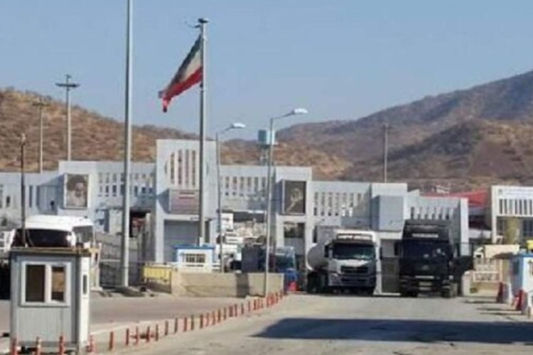 مرز هلاله شمالی جایگزین مرز مهران برای صادرات کالا شد