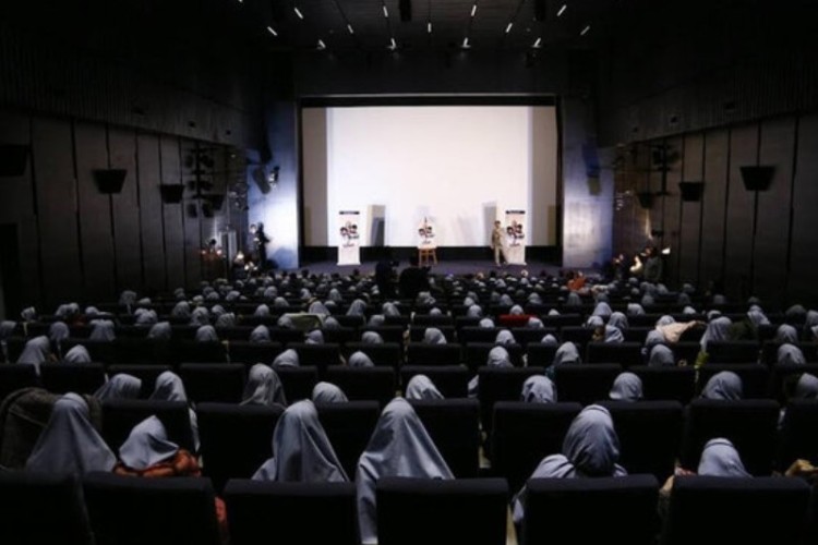 ضرورت توجه به مسئله سینما در ایلام