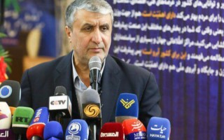 اسلامی به عنوان رییس سازمان انرژی اتمی ابقا شد