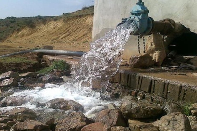 مشکل آب روستای زرانگوش بدره رفع شد