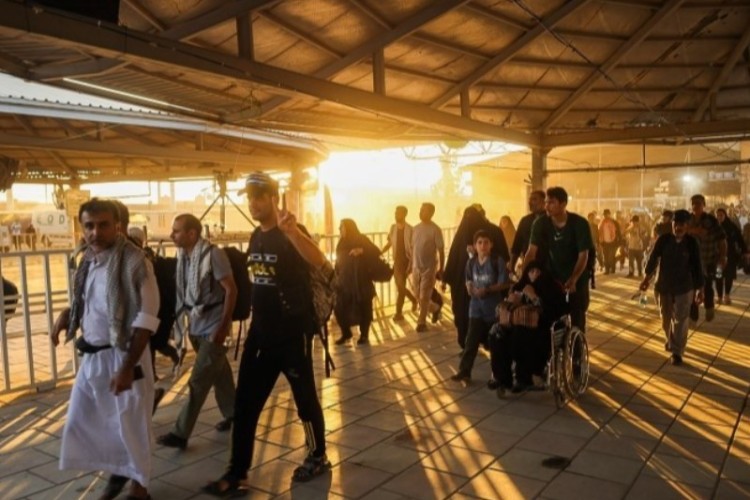 تردد بیش از ۲۶ هزار مسافر از مرز مهران در ۲۴ ساعت گذشته