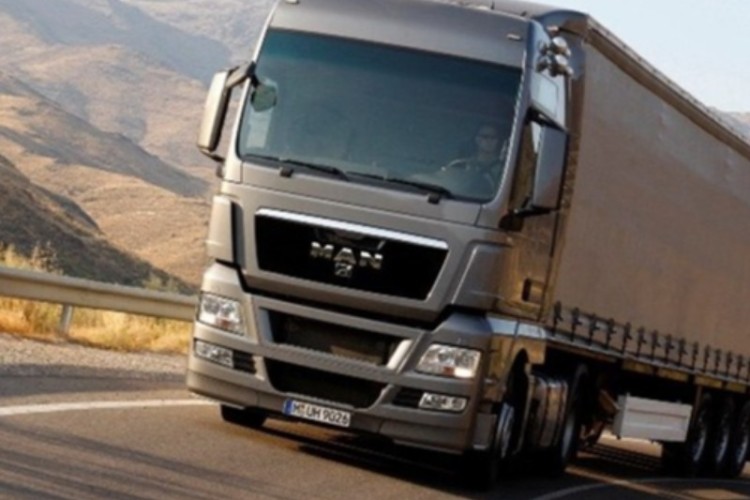 ارزش دلاری کالاهای صادرتی از مرز مهران به عراق 122 درصد رشد داشته است