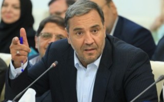 ایجاد اشتغال و کاهش بیکاران با جدیت پیگیری می کنیم